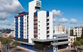 Hotel Lang Palace - Fica no Centro da Cidade